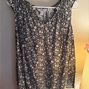 Croft & Barrow Monochrome Floral Sleeveless Blouse
